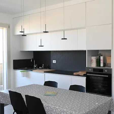 Se171 - Senigallia, Nuovo Trilocale Fronte Mare *